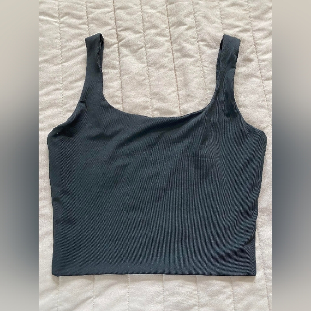 Black crop top tank women's size small NWOT